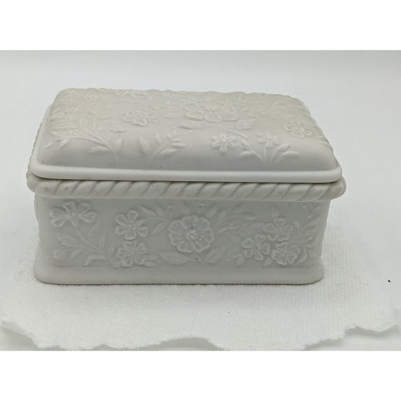 Accents Vintage Ornate Ceramic Trinket Box White Flowers Decor